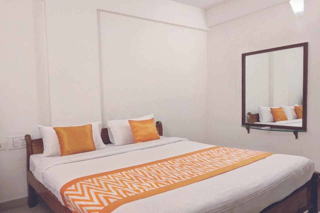 Oyo 6110 Thalassa Suites Bangalore Exterior foto