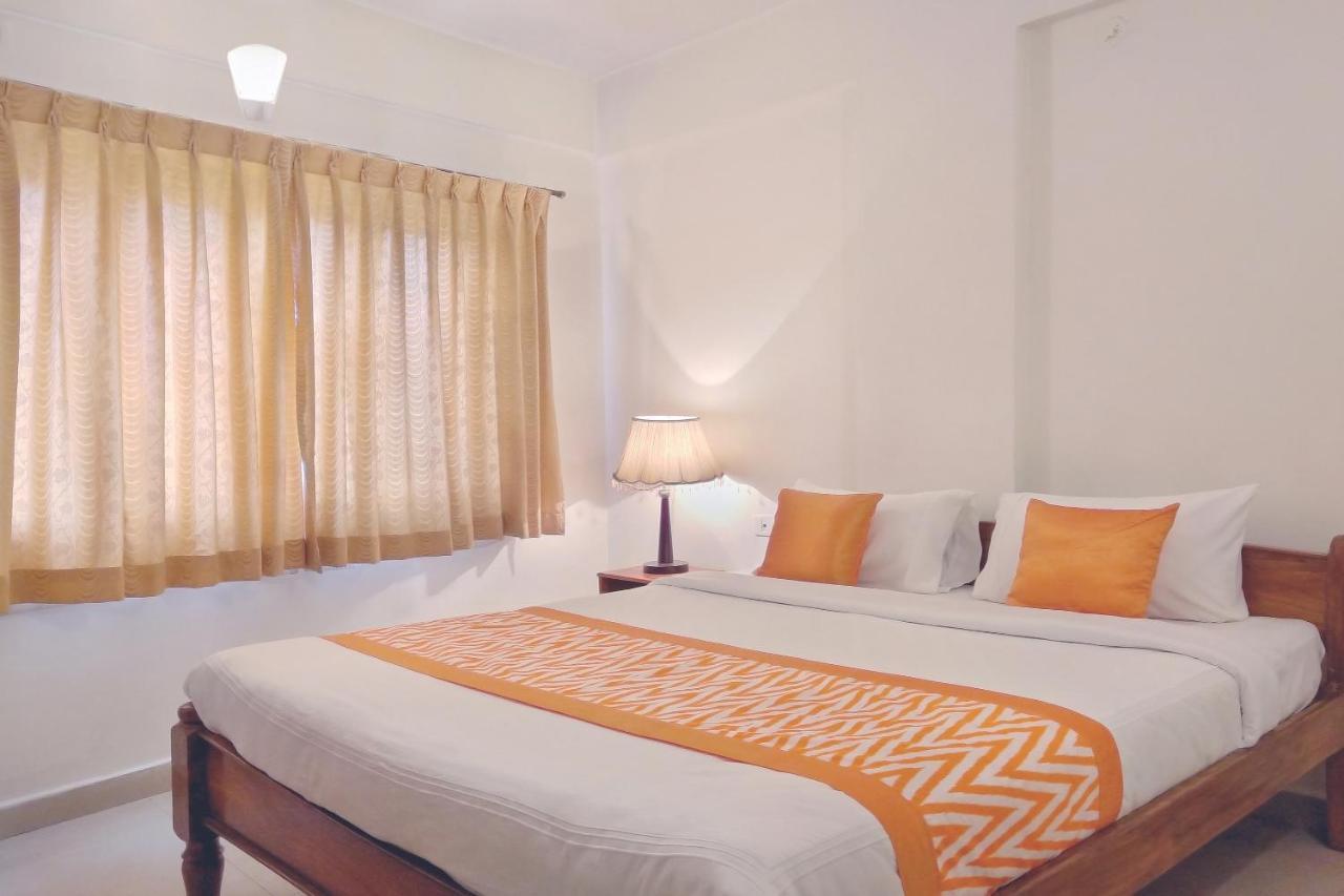 Oyo 6110 Thalassa Suites Bangalore Exterior foto